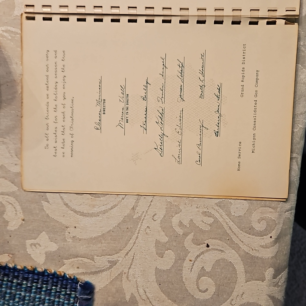 1955 Christmas Greetings Cookbook Vintage - Picture 4 of 11